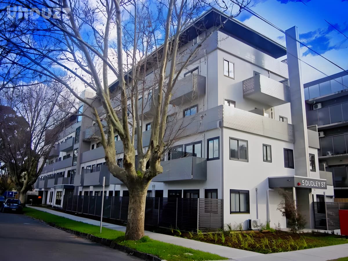 5 Dudley Street image 2