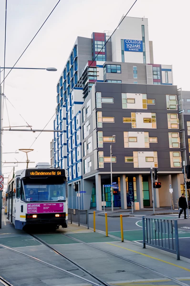 Student Living - 800 Swanston image 2
