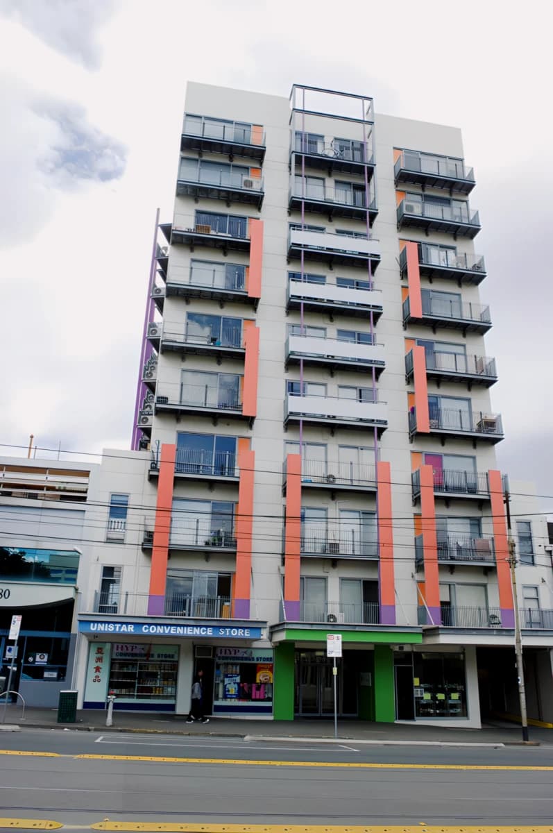 Student Living - 570 Swanston image 2