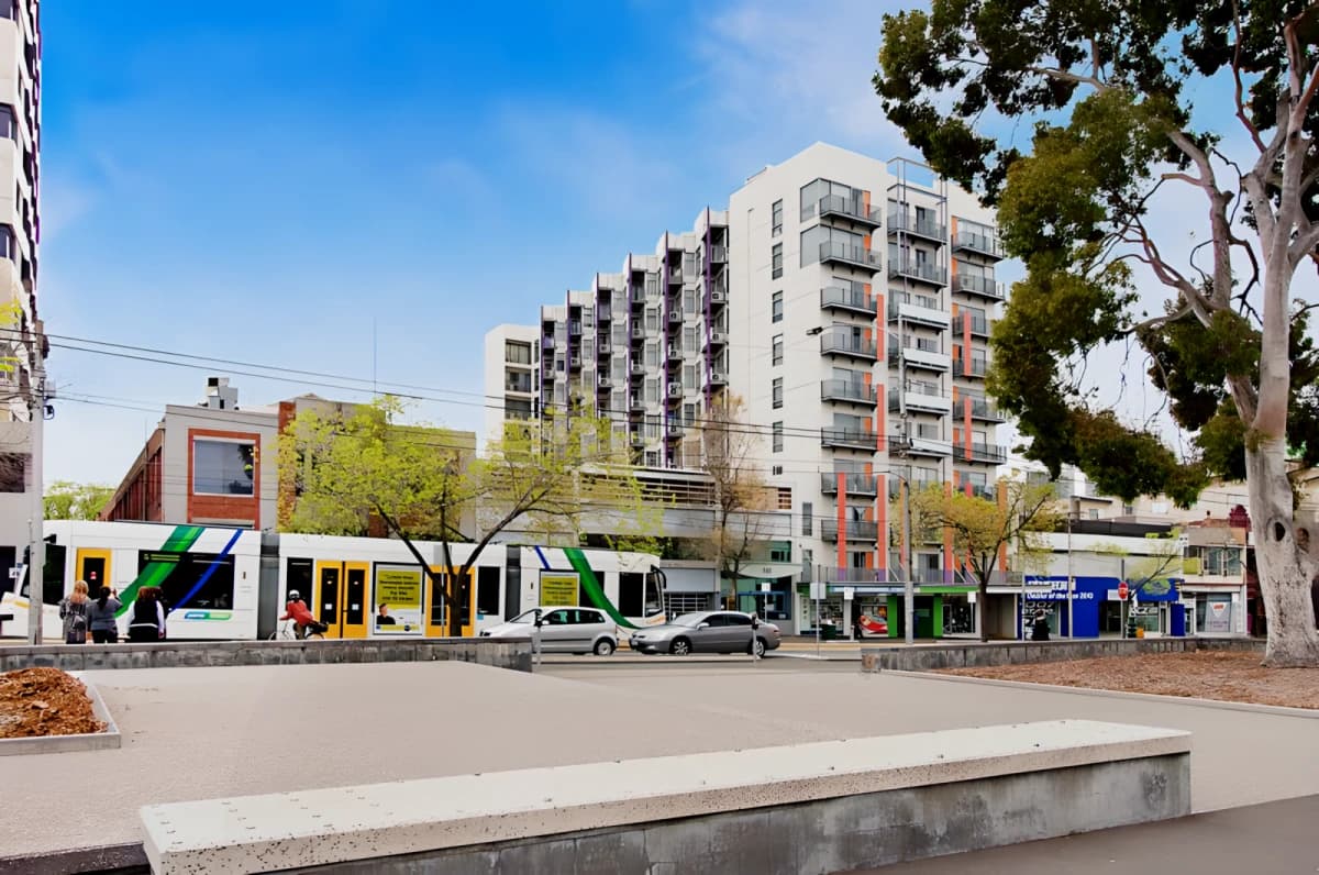 Student Living - 570 Swanston