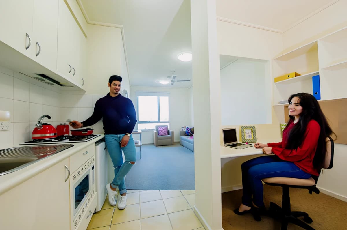Student Living - 550 Lygon image
