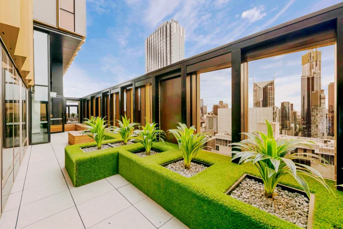 Scape La Trobe image