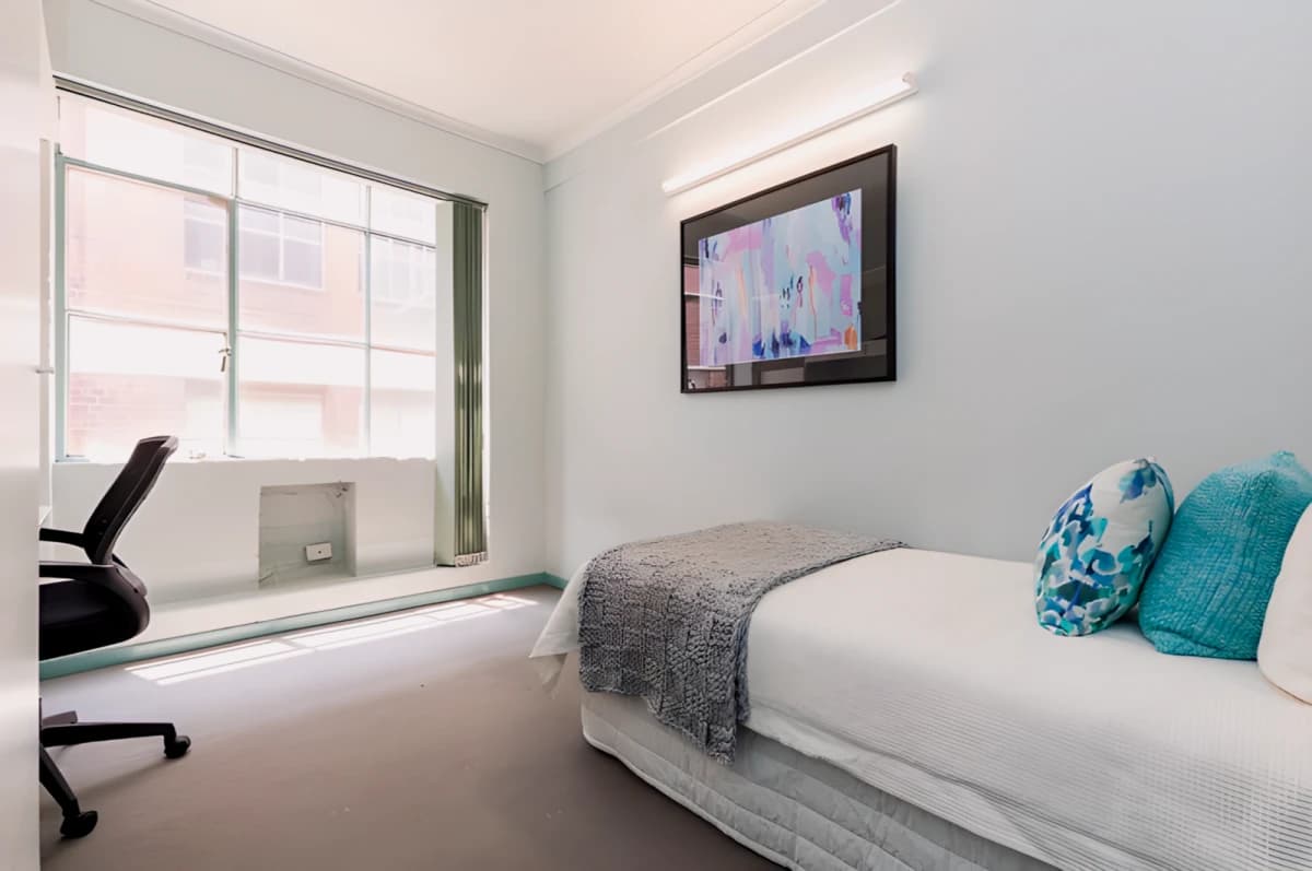 Bouverie Residence image