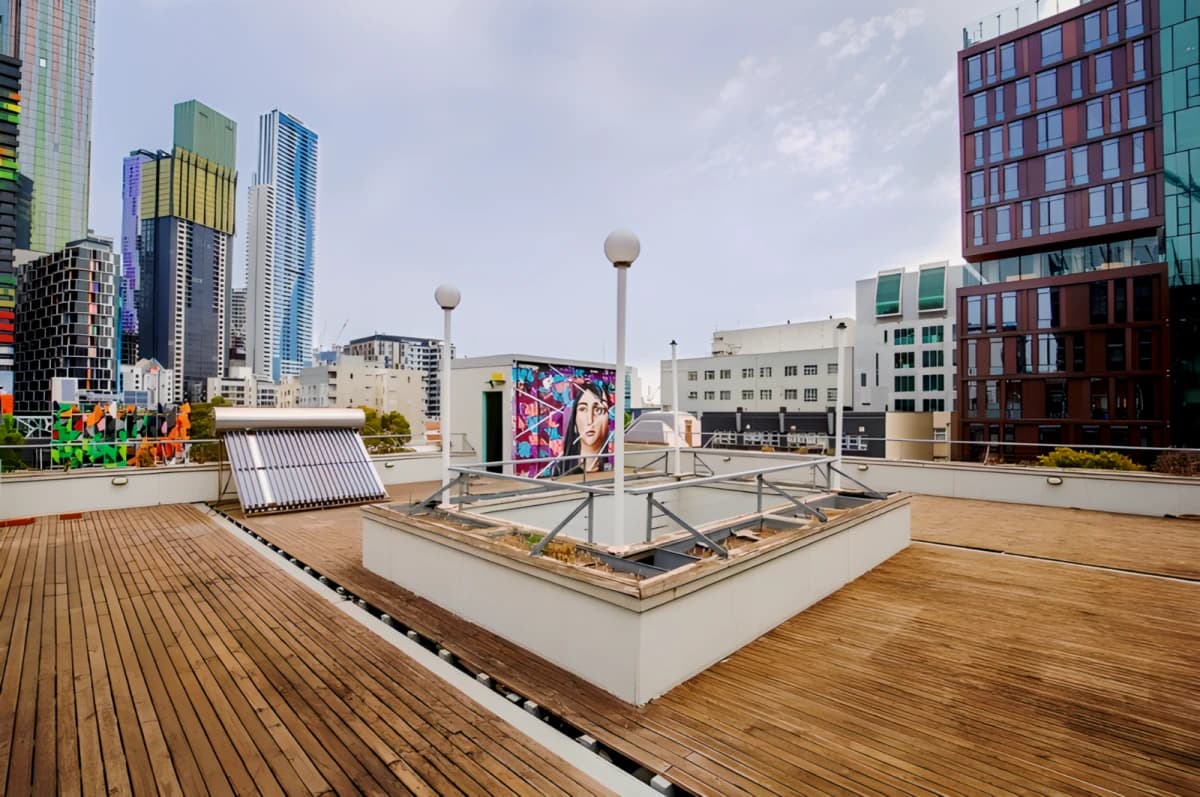 Outdoor Features