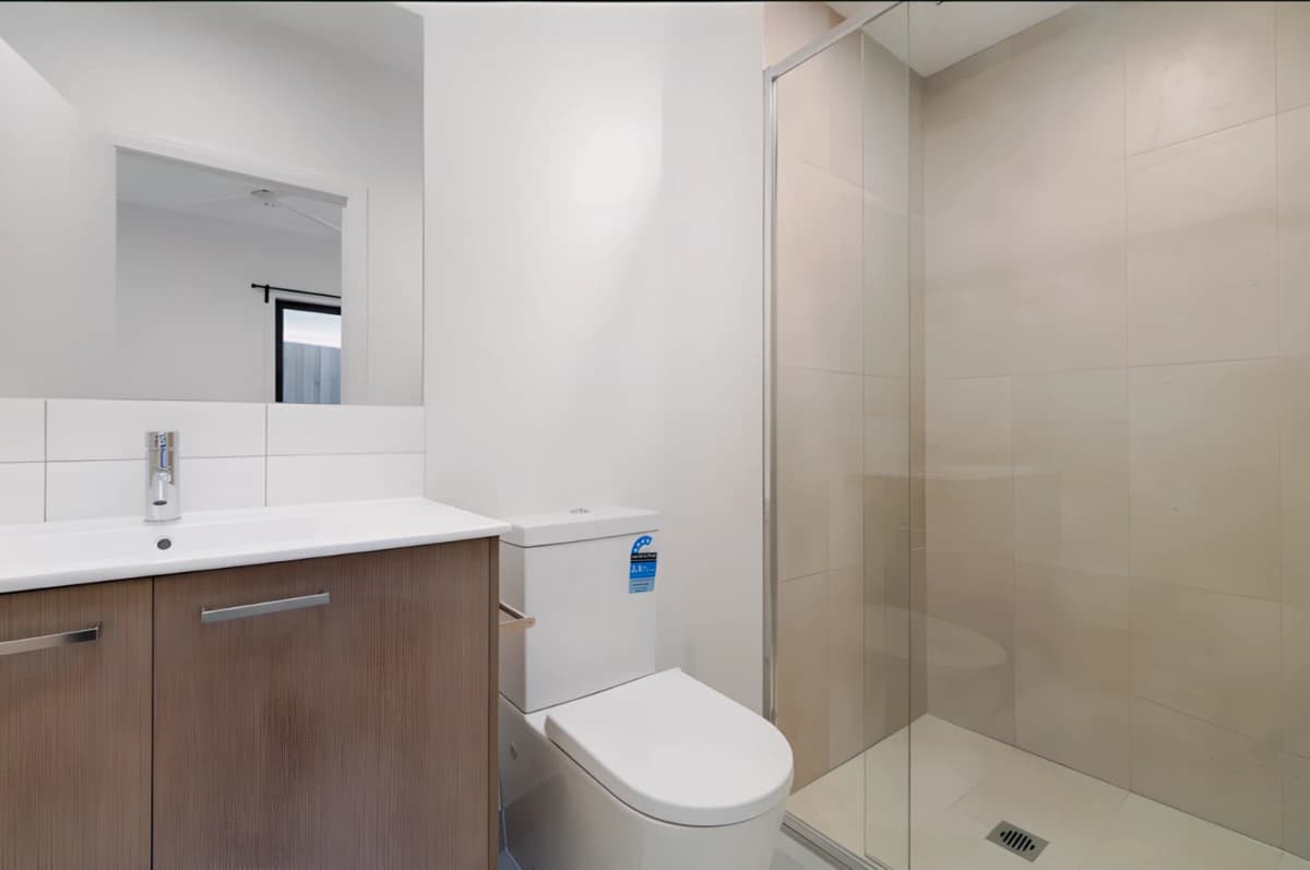 77 Elgar Road image