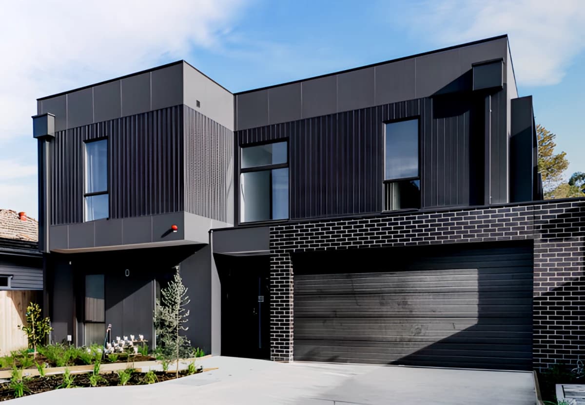 77 Elgar Road image 3