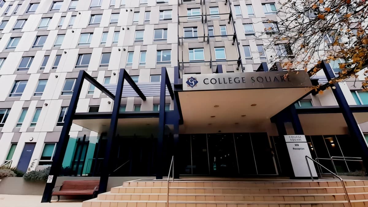 Student Living - 590 Lygon