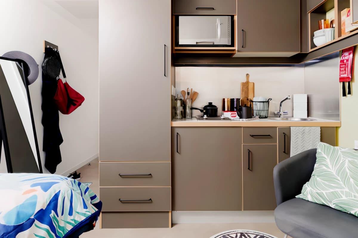 Ravenscourt House image