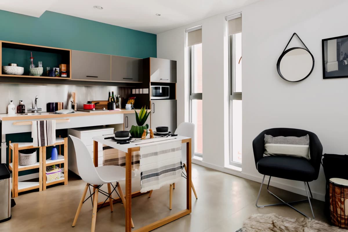 Ravenscourt House image
