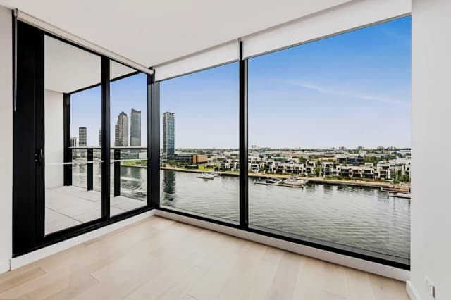 902/915 Collins Street,Docklands,Victoria 3008