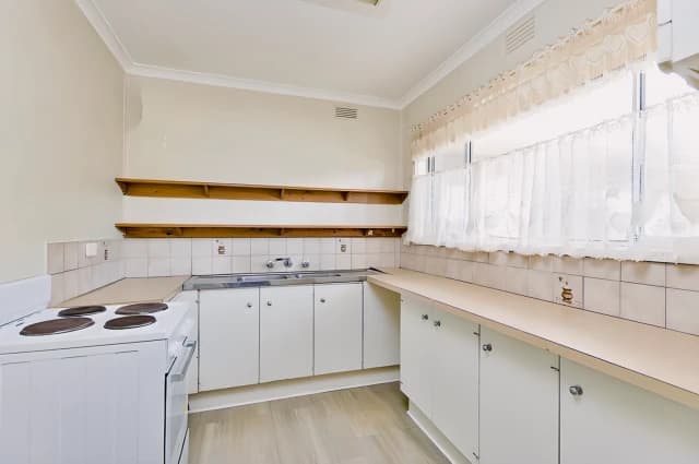 2/10 Dunlop Street,Maribyrnong,Victoria 3032