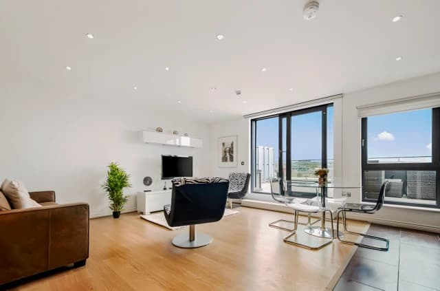 2 Bedroom Apartment
