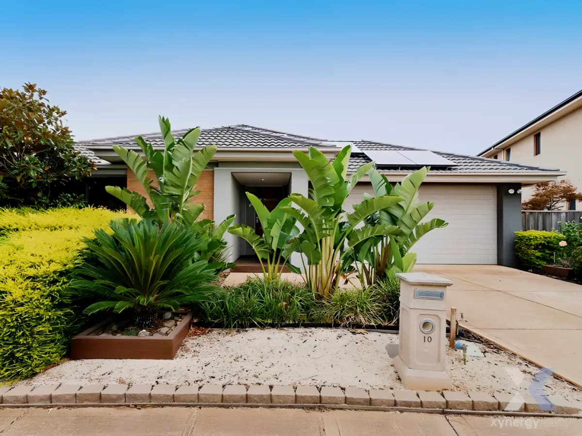 10 Half Moon Terrace
