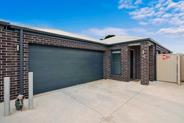 4/13 Tinworth Avenue, Mount Clear