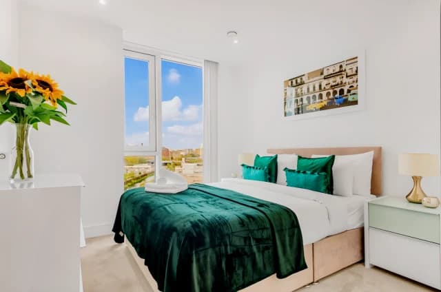 3 Bedrooms Apartment