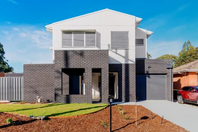 1/11 Paul Street, Doncaster