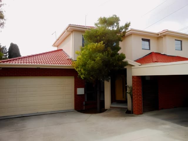2/46 Leonie Avenue, Mount Waverley