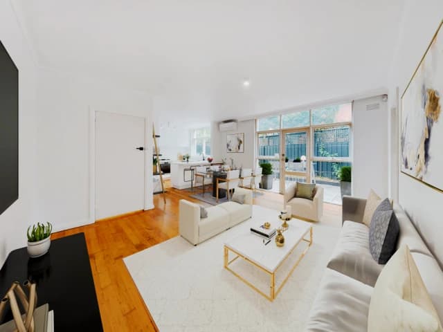 2/15 Illawarra Road, Hawthorn