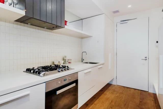 309/35 Albert Road, Melbourne