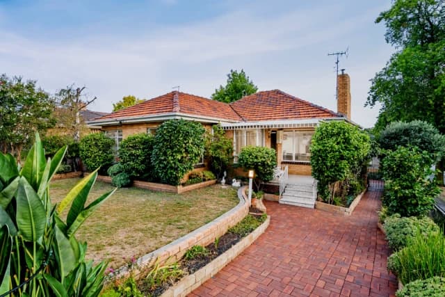 2 Pavo St, Balwyn North