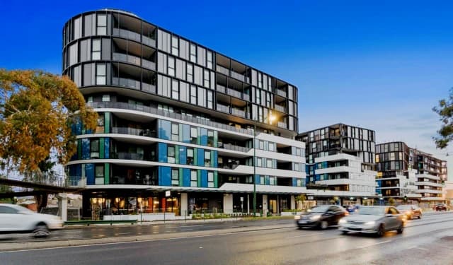 108A/160 Whitehorse Road, Blackburn