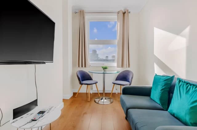 1 Bedroom Apartment