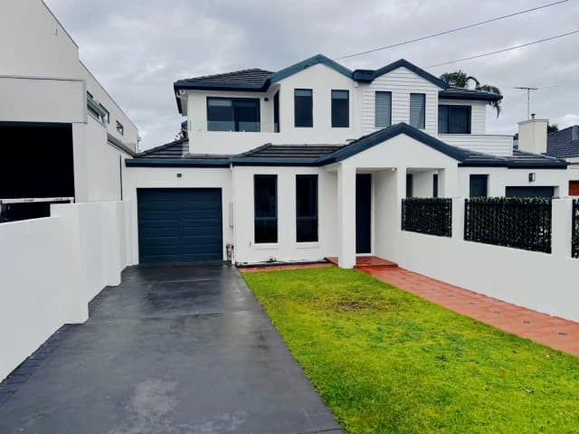 154 Queen Street, Altona
