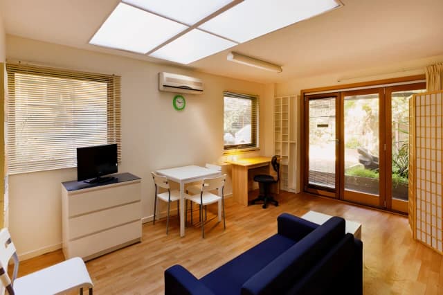 Park Lane House image