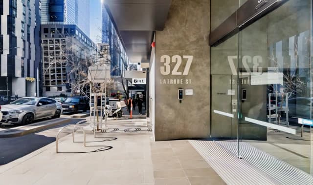 327 La Trobe Street image 2