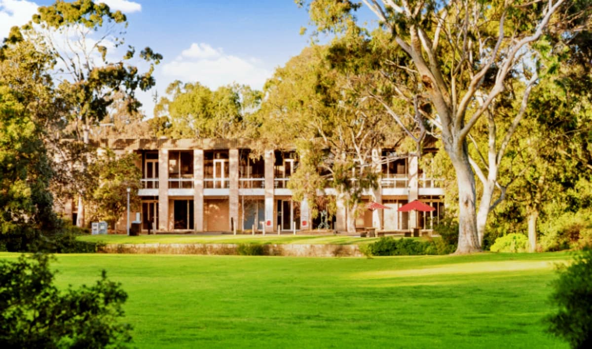 La Trobe University - Glenn College image