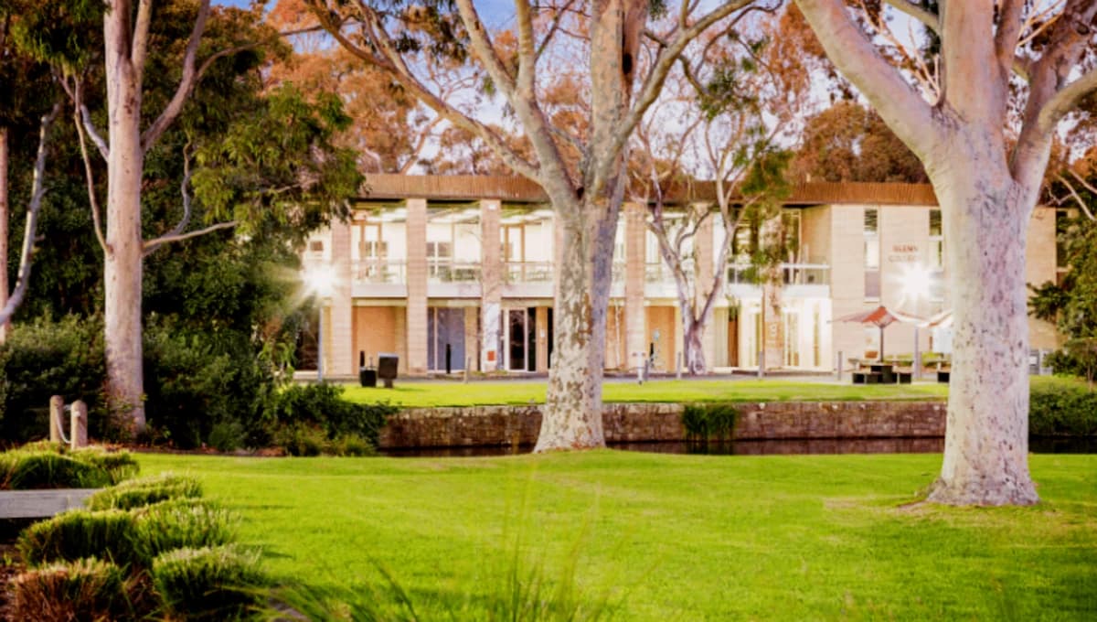La Trobe University - Glenn College image