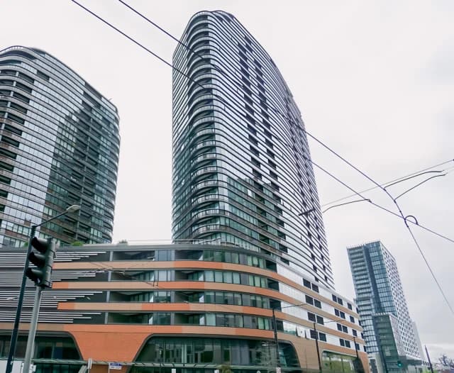 1002N/889 Collins Street