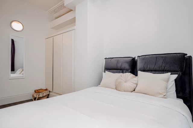 Classic One Bed