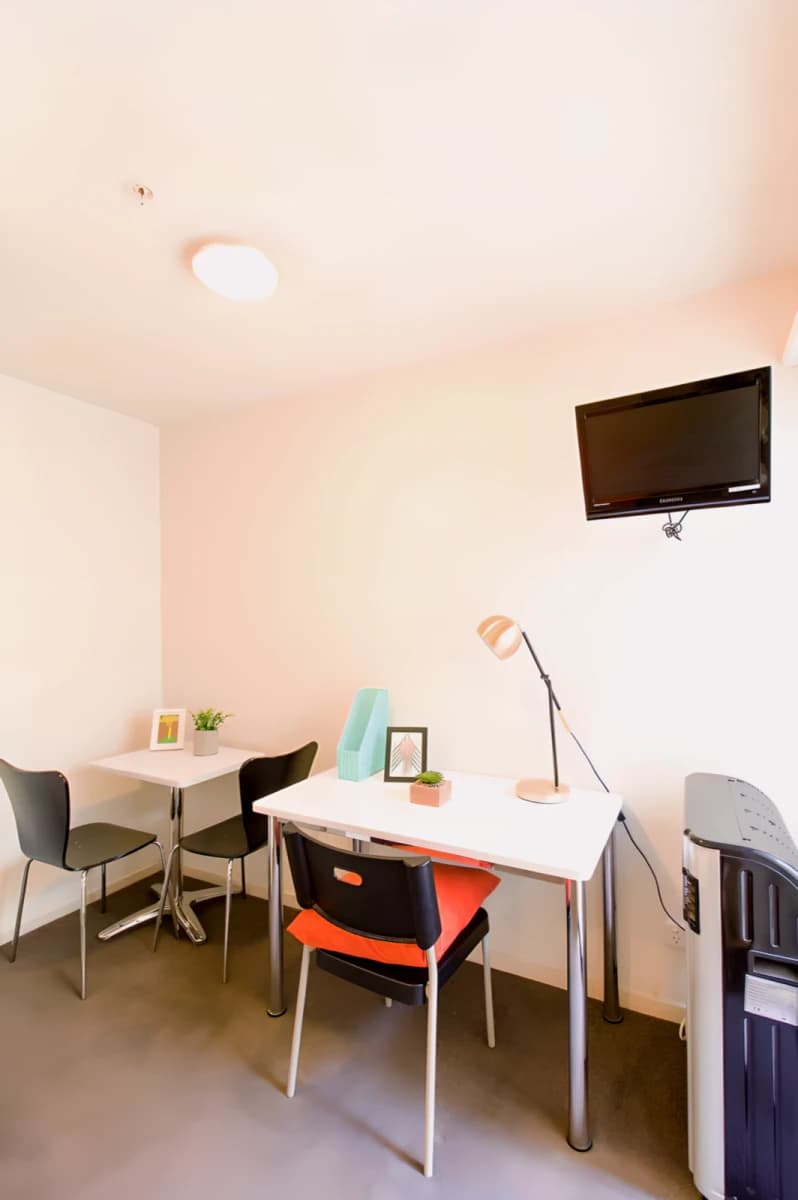 17 Macquarie Street image