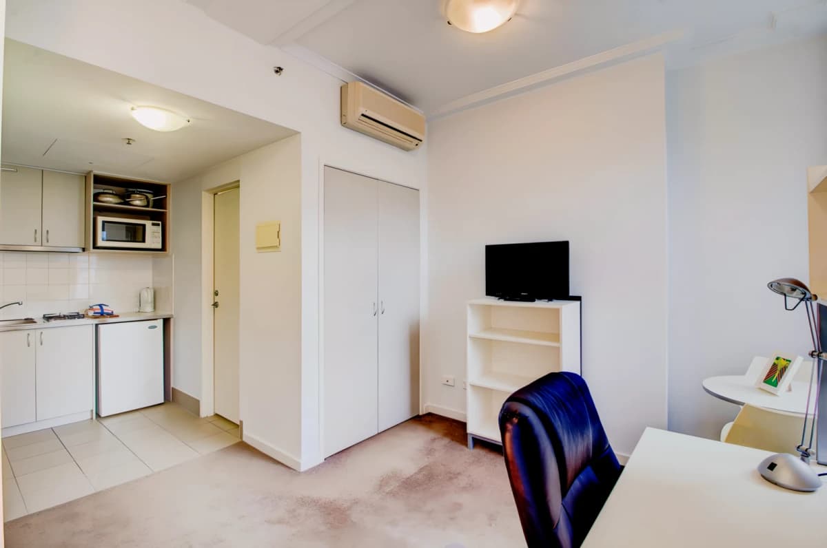 255 Cardigan Street image