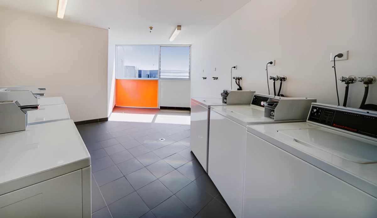 903 Dandenong Road image