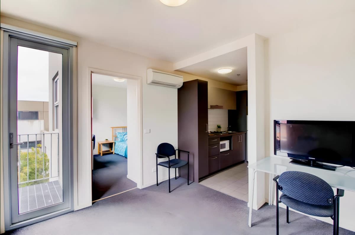 903 Dandenong Road image