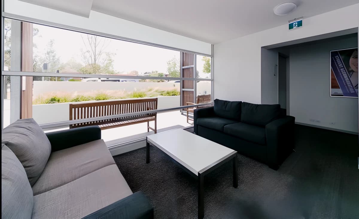 1728 Dandenong Road image