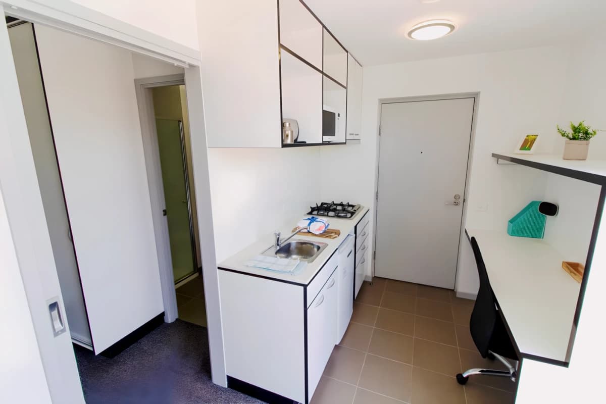 1728 Dandenong Road image
