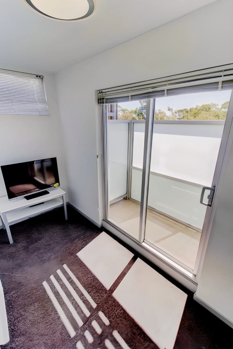 1728 Dandenong Road image