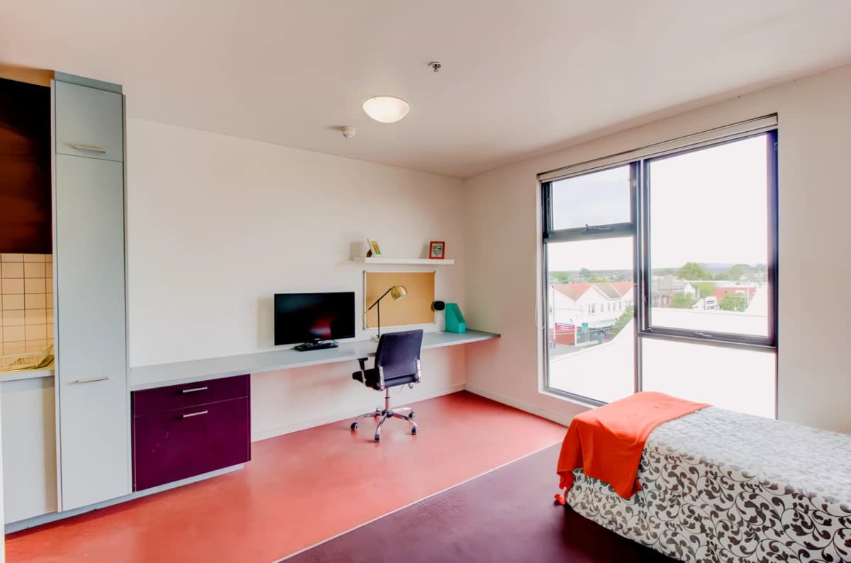 60 Waverley Road image