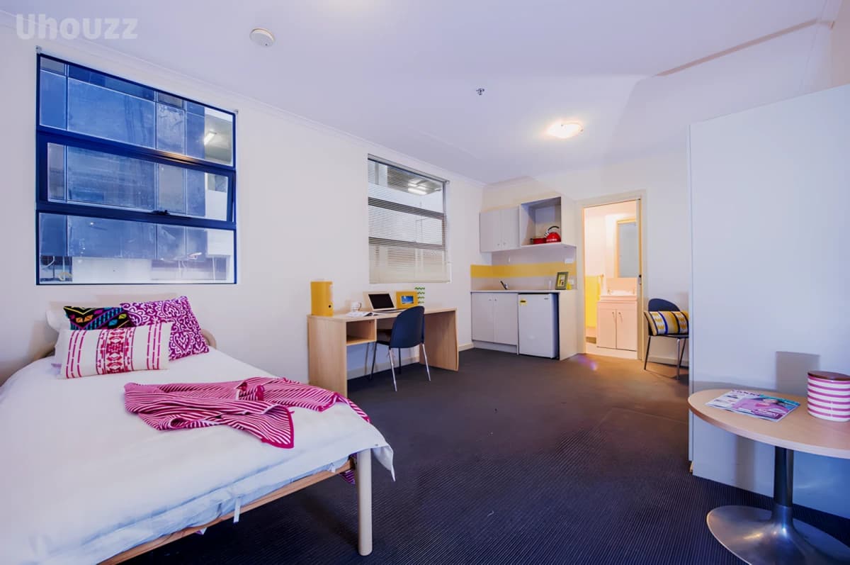 Student Living on A’Beckett image