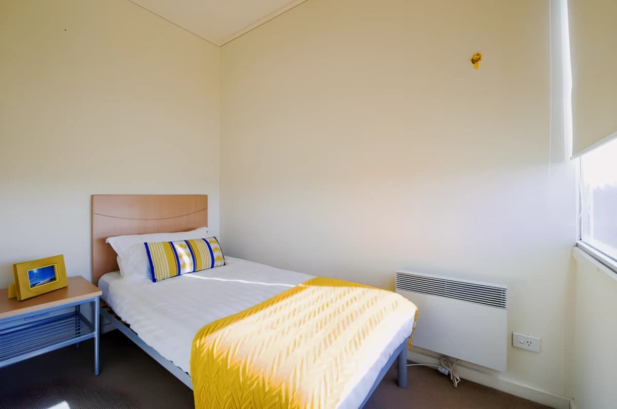 Student Living - 550 Lygon image