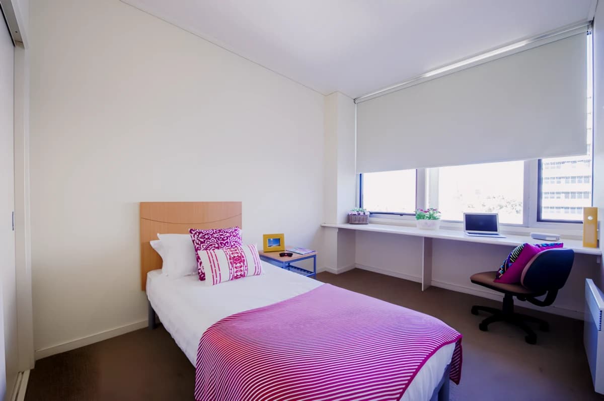 Student Living - 550 Lygon image 2