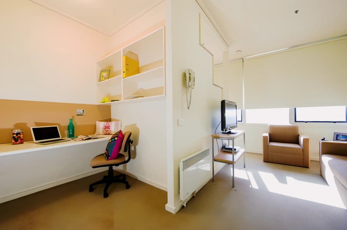 Student Living - 550 Lygon image 4