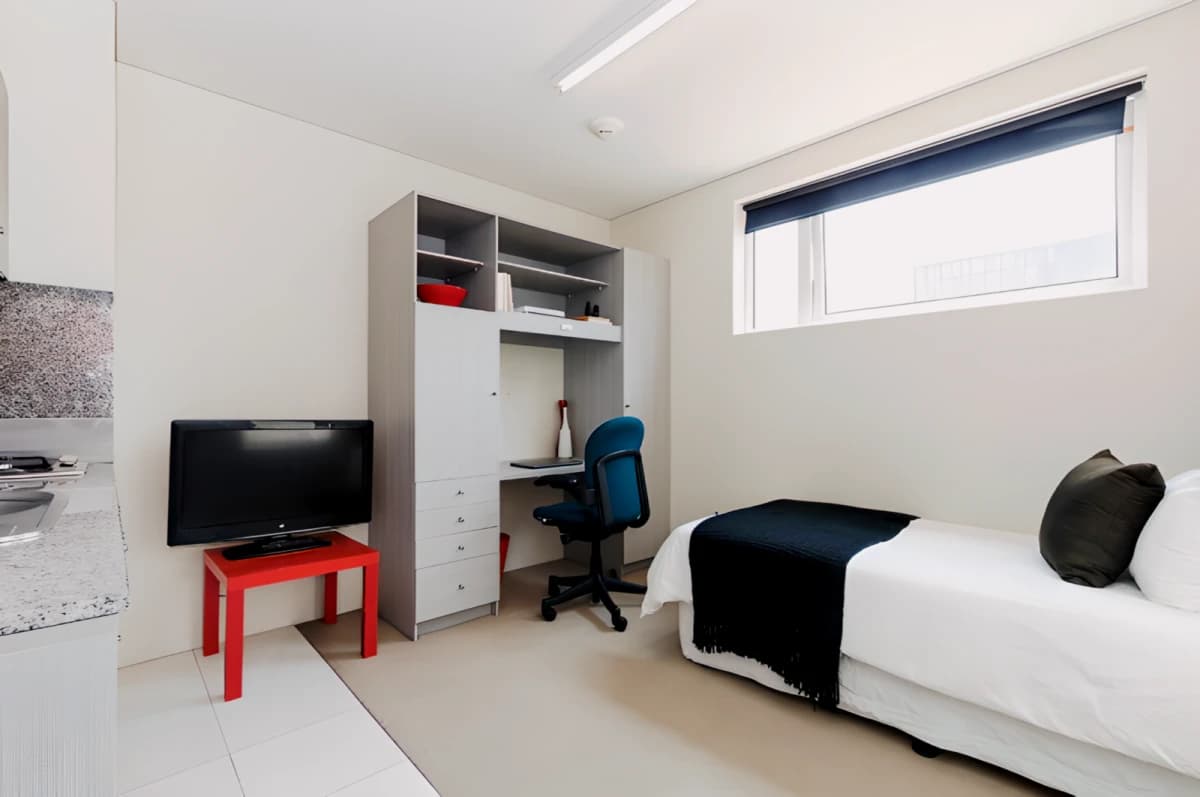 Carlton Residence image