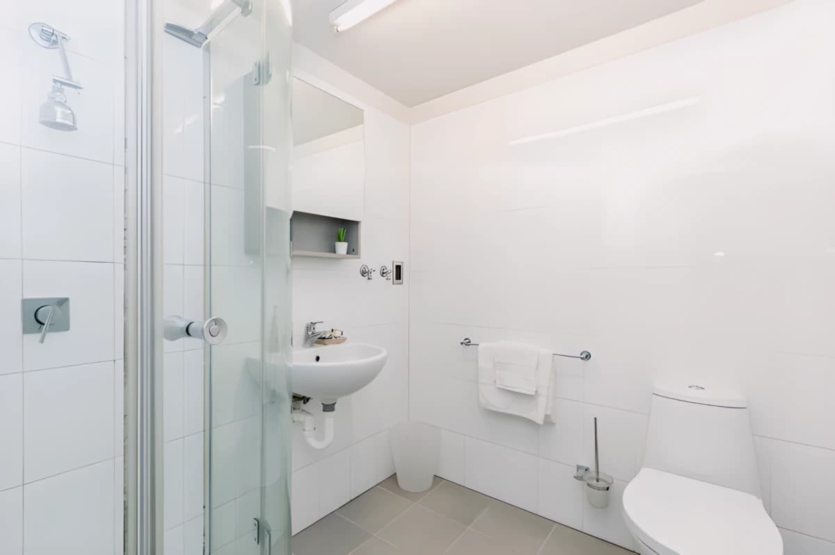 Carlton Residence image