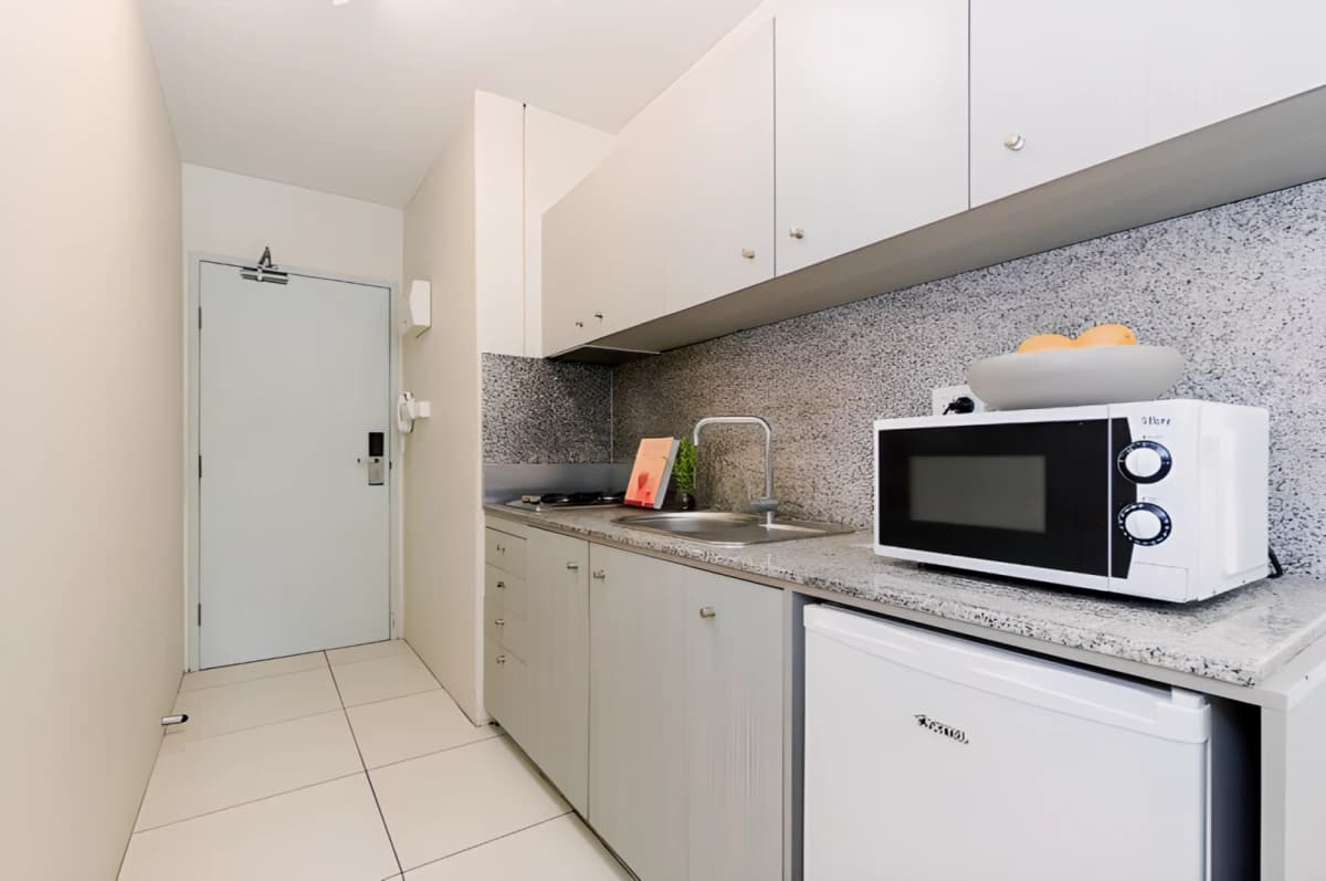 Carlton Residence image