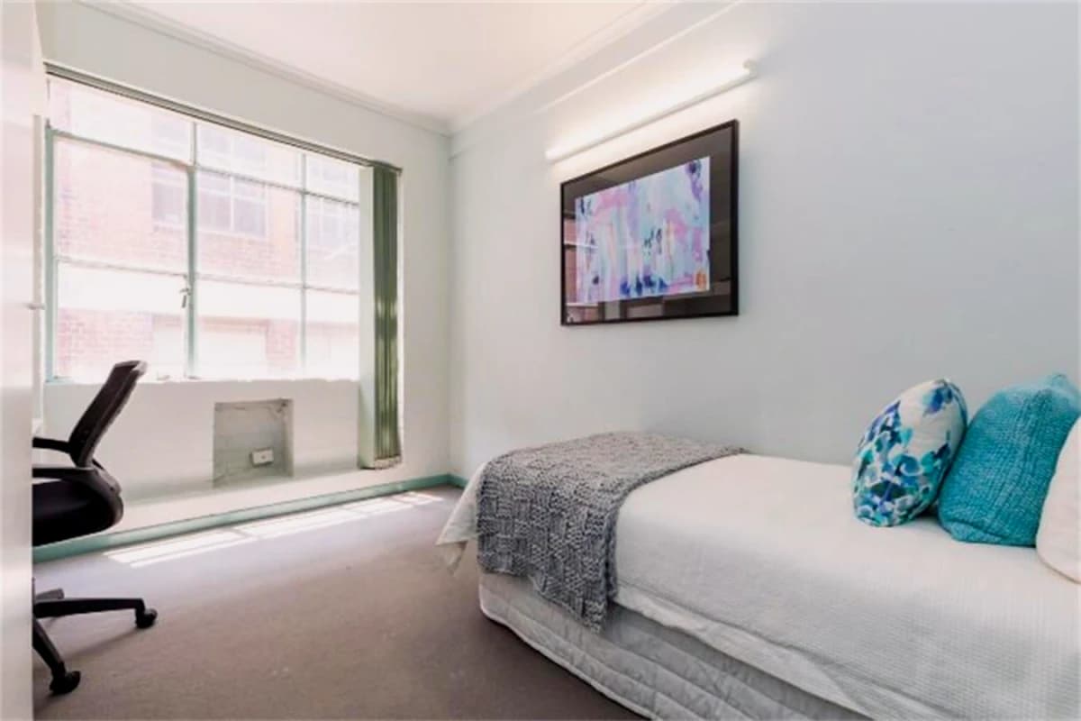Bouverie Residence image
