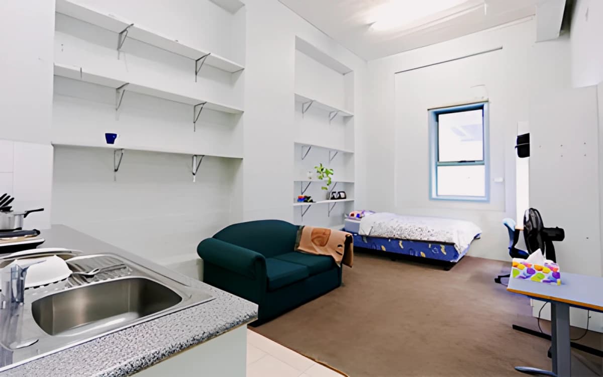 Bouverie Residence image